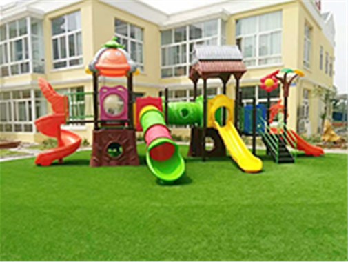 幼兒園滑梯包含哪些特點